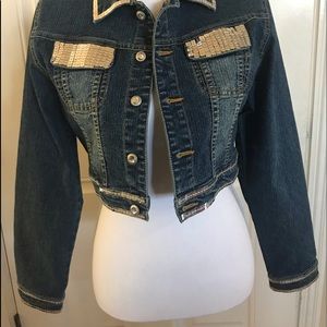 State your independence!  Stylish jean jacket!